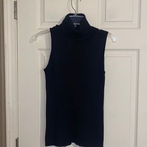 Turtle neck tank top sweater